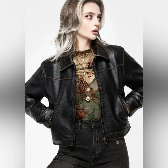 Disturbia | Ermania Crop Faux Leather Jacket - Picture 3 of 9